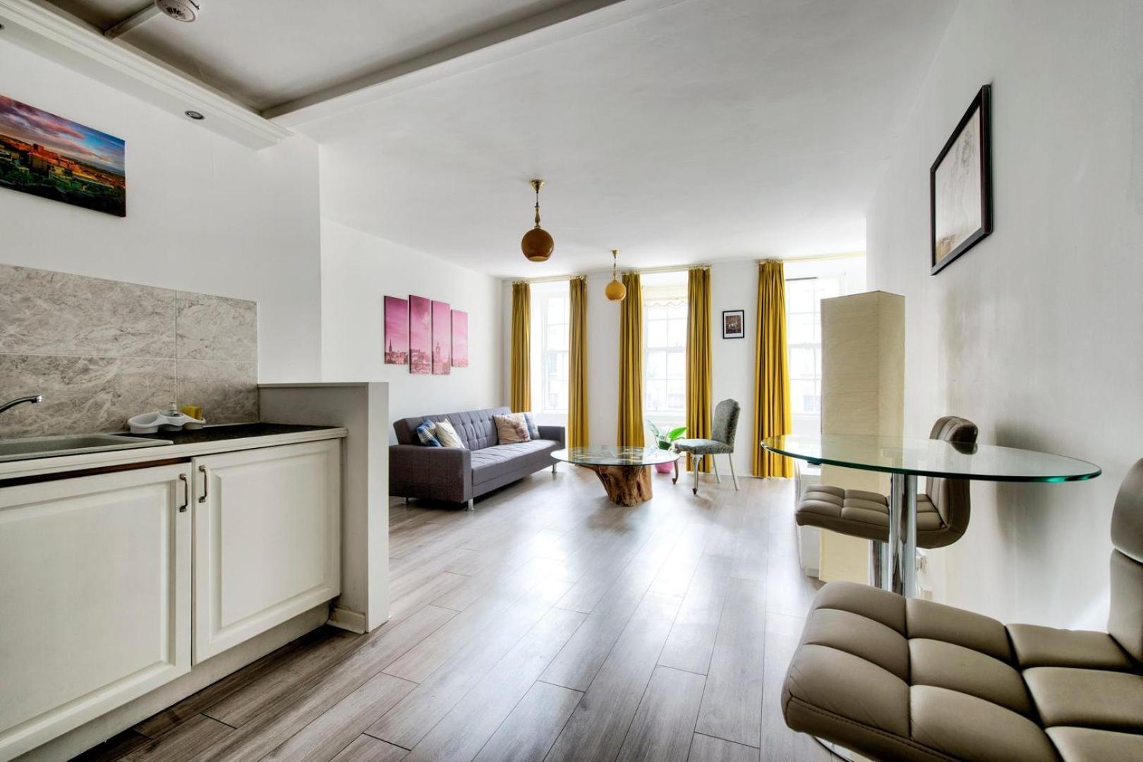 Guestready - Bright & Airy 1Br Flat In Center Apartment Edinburgh Exterior photo